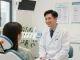 Visit a trusted dentist in a welcoming clinic to enhance your smile.